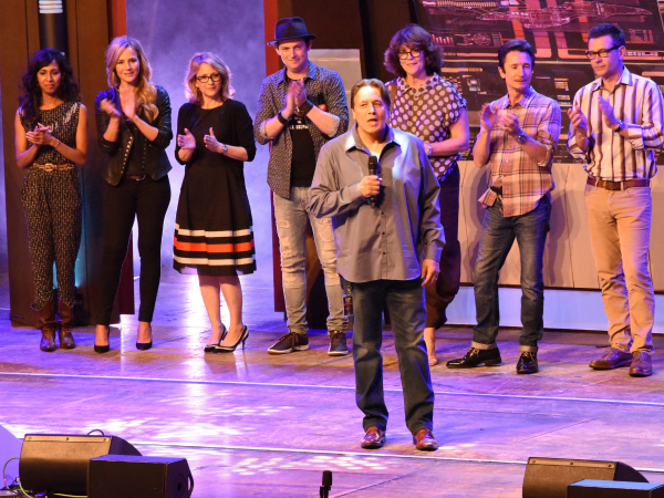 El Diálogo Teatral: Qué es, características y ejemplos cortos